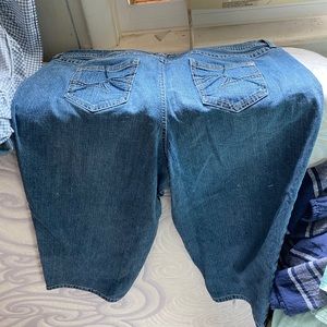 Capris